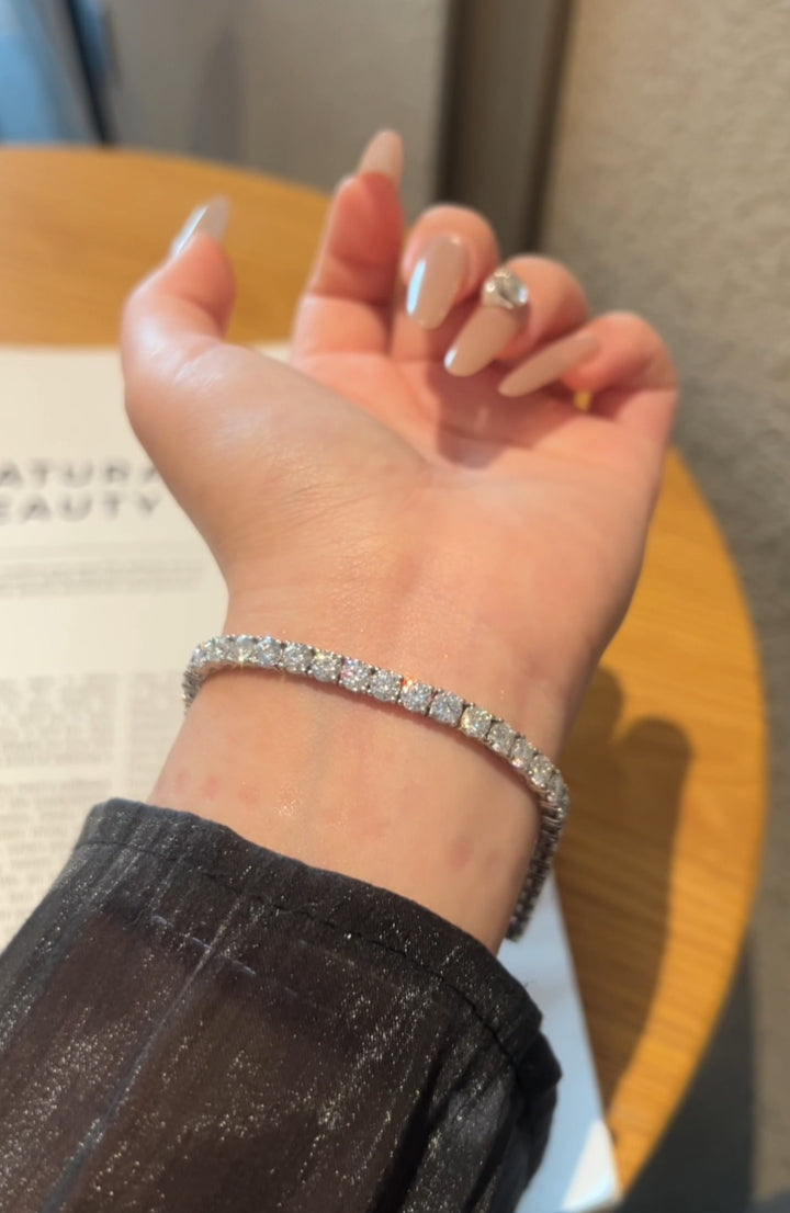 925 Silver Diamond premium Bracelete