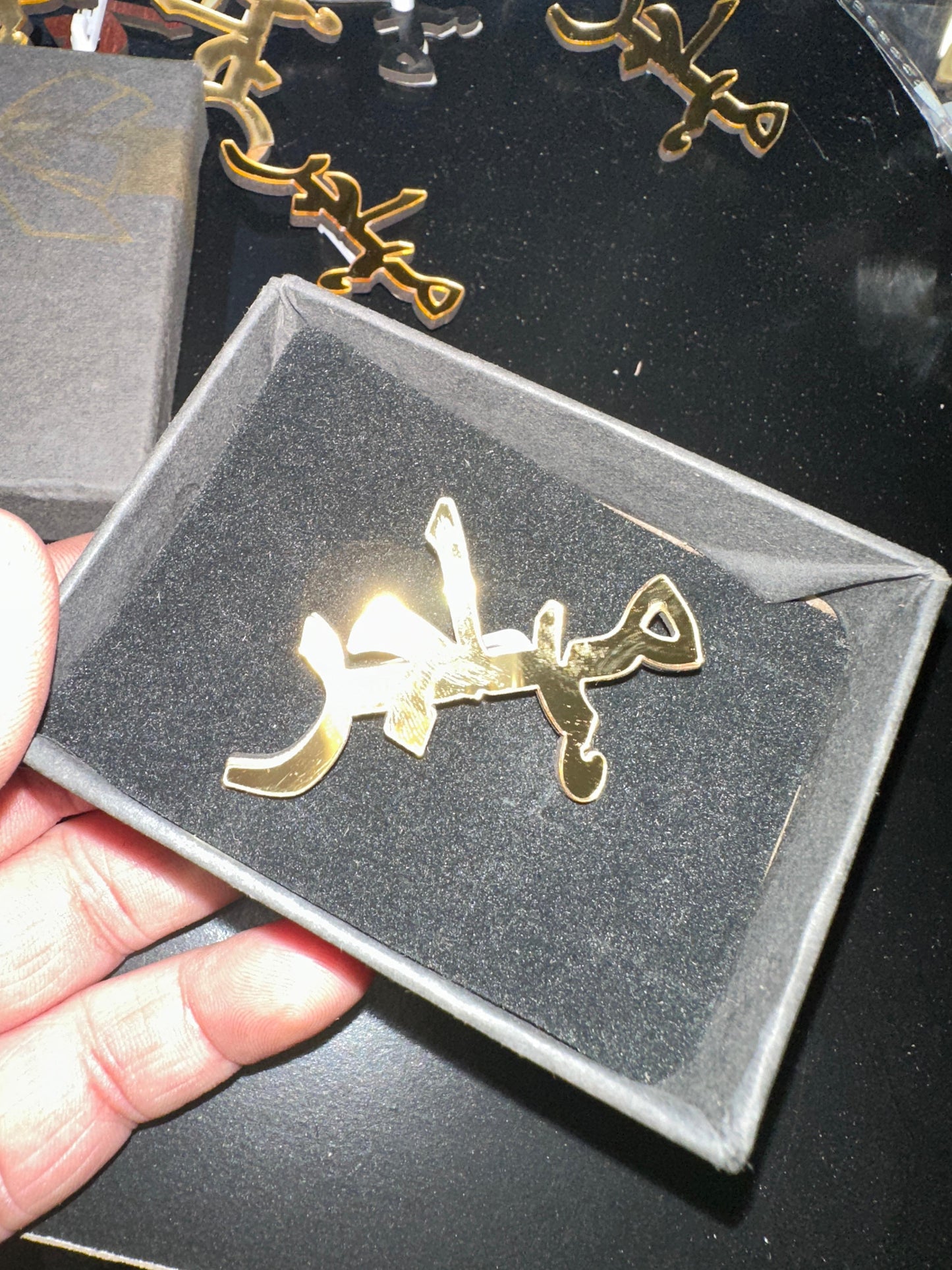 Pack Of 10 Muhajir Badges Pakistan – Acrylic Lapel Pins for Muhajir Identity